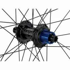 Tune Race 23 Boost Disc Center Lock 29" Laufradsatz - Auslaufmodell -Jagdraht Verkaufsladen 377745