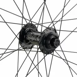 Tune Race 30K4 Endurance Boost Disc Center Lock 29" Laufradsatz -Jagdraht Verkaufsladen 429990