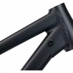 RAAW Mountain Bikes Madonna V2.2 29" Rahmenkit Mit ÖHLINS TTX 22 M Coil Und RXF38 M.2 -Jagdraht Verkaufsladen 459929